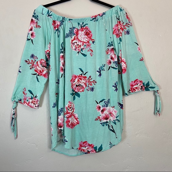 Tickled Teal S Floral Off Shoulder Top - Picture 4 of 5